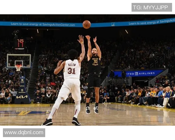 骑士与勇士精彩对决视频回顾全场亮点与精彩瞬间分析